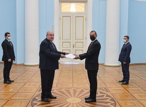 Նախագահ  Սարգսյանին  հավատարմագրերն է հանձնել Հայաստանում Իտալիայի նորանշանակ դեսպանը