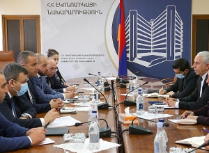 Ваан Керобян принял посла Ирана в Армении