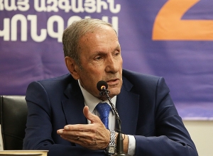 Закреплённую победу я передал следующей власти: пресс-конференция Левона Тер-Петросяна