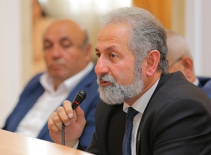 Երբ  դասալիքները մեղադրում են  Սամվել Բաբայանին դավաճանության մեջ, հարց է ծագում` որտեղ էին . Գագիկ Բաղունց