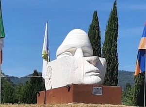 Վիգեն Ավետիսի քանդակը  տեղադրվեց  Իտալիայում