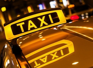 62-ամյա կինը գողացել է տաքսու վարորդի պայսուակը