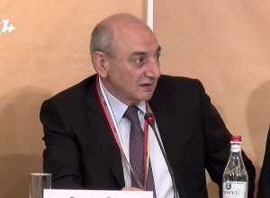 Я бы не хотел, чтобы мы своими комментариями добавили дополнительные противоречия: Бако Саакян