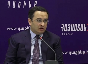 Политическая логика Тер-Петросяна искажена: Согомонян