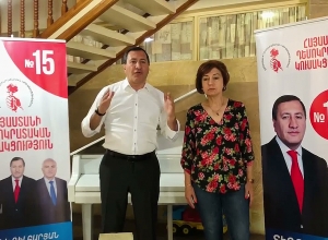 Ձեր ձայները, որ նվիրեք Դեմոկրատական կուսակցությանը, տեղ կհասնեն․ Տիգրան Արզաքանցյան