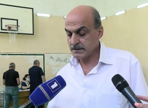 По всей вероятности, реализовывается сценарий для обеспечения зловещего развития событий: Гаспарян