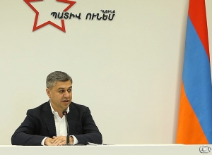 Мы слышим поток угроз: вы ответите за то, что поддержали блок «Честь имею»