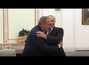 Նիկոլ Փաշինյանը հանդիպել է Վլադիմիր Պուտինին