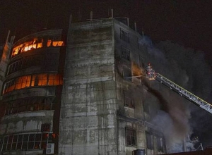 При пожаре на заводе в Бангладеш погибли 53 человека
