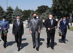 Եվրոպական խորհրդի նախագահը այցելել է Ծիծեռնակաբերդի հուշահամալիր