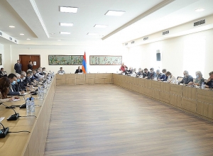 Армен Григорян и руководители аккредитованных в РА дипломатических миссий обсудили ситуацию на границе