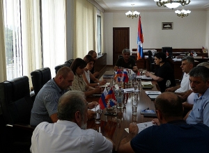 Վիտալի Բալասանյանն աշխատանքային խորհրդակցություն է անցկացրել