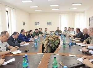 ՊՆ-ն ՀՀ-ում հավատարմագրված ռազմական կցորդներին ներկայացրել է սահմանային իրավիճակը