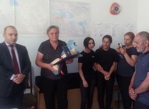 44-օրյա պատերազմում նահատակված Իսահակ Սիմոնյանի Մարտական ծառայության մեդալը հանձնվել է նրա հարազատներին