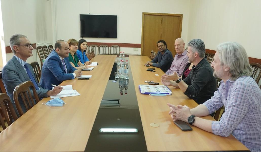 229584381_4083665545079448_3300533606417932742_n