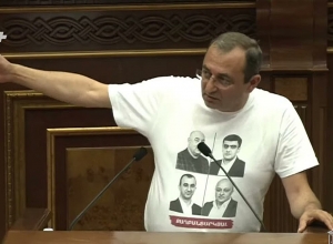 За пределами этого зала имеют место беспрецедентные меры: чего боятся власти? Теванян