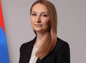 Макунц присвоен дипломатический ранг Чрезвычайного и Полномочного Посла