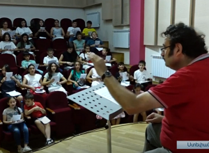 Մինչև Շուշիի և Հադրութի ազատագրումը՝ երգելու ենք Ստեփանակերտում․ Լիբանանահայ խմբավար