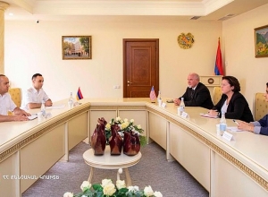 Քննչական կոմիտեում հանդիպել են ԱՄՆ քննությունների դաշնային բյուրոյի իրավական կցորդ Հիդեր Բերգիի հետ