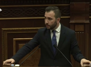 Манукян, замолчи, это ты врёшь: господин Сагателян, Ваше выступление согласовано с Вашим шефом?