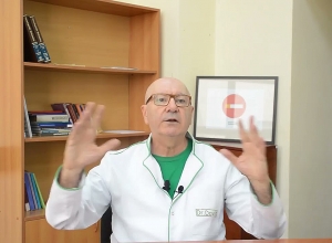 Следует ли делать прививку от коронавируса человеку, у которого есть антитела? Отвечает Давид Петросян