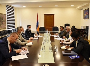 Վահրամ Դումանյանն ընդունել է  Հնդկաստանի խորհրդարանի վերին պալատի անդամ Վինայ Սահասրաբուդհեին և դեսպանին