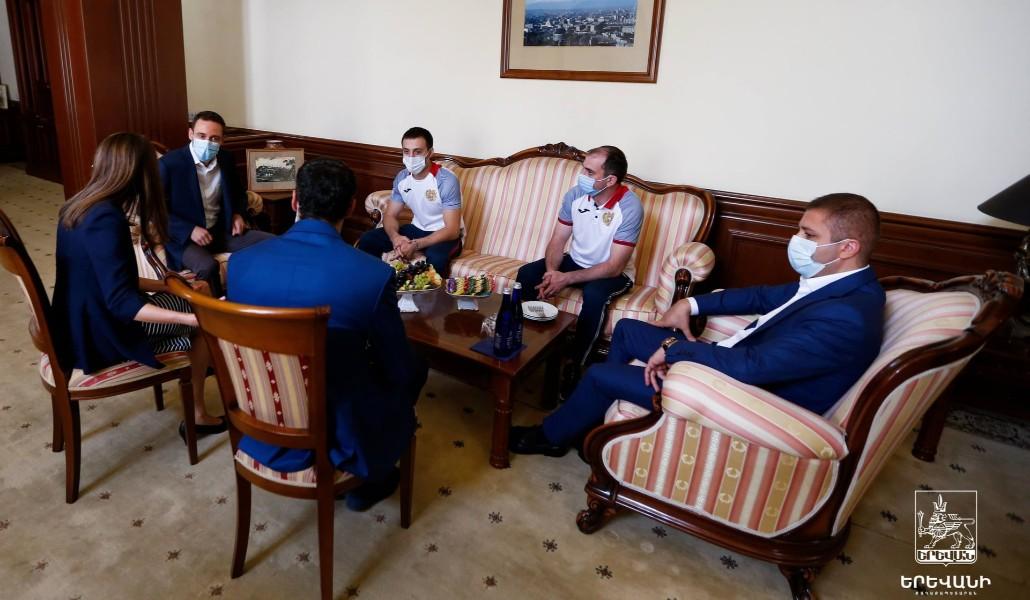 236918717_854535608523409_6422119274432039189_n