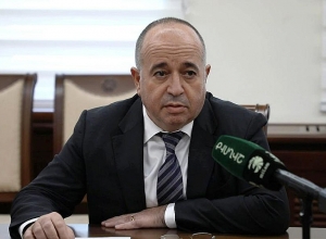 Էապես բարձրացրեք քաղաքացիների սպասարկման որակը, այլապես պատասխան եք տալու. Արշակ Կարապետյան