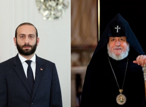 Մեծ հեռանկարներ եմ տեսնում  կրոնական դիվանագիտության գործիքակազմի ակտիվացման մեջ․ Միրզոյանը՝ Ամենայն Հայոց Կաթողիկոսին