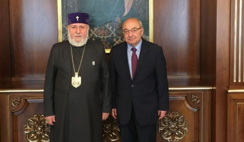 2020-12-13-e1c81ff8-4716-4905-b283-c79139ca7533