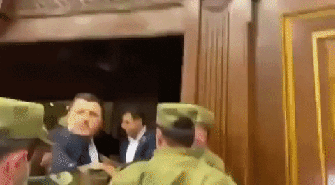 Драка в Национальном Собрании