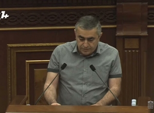 Это правительство готовится к новой капитуляции: Армен Рустамян