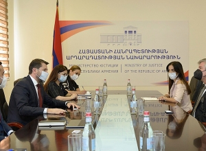 Կարեն Անդրեասյանը հանդիպել է Ասիական զարգացման բանկի հայաստանյան գրասենյակի ղեկավարի հետ