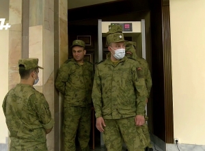 Անվտանգության աշխատակիցները պատգամավորներն դուրս են հանում․ վիճակը թեժ է․ ՈՒՂԻՂ