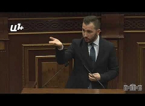 Սեյրան Օհանյան, Ձեր քաղաքական ինքնությունը ժողովրդին խփելու տրամաբանությունն է․ Կոնջորյան