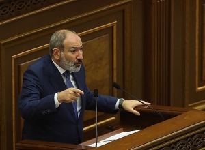 Эти сосредоточились на бутылке: иди отвечай: Никол Пашинян - оппозиции