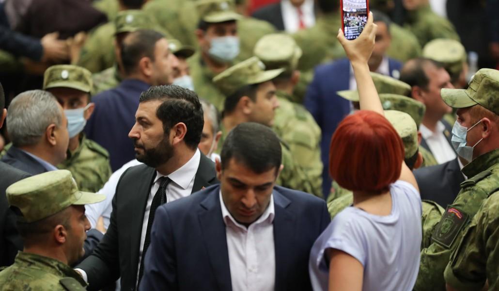 ԱԺ բախումներ