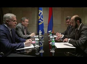 Глава МИД РА и генсек ОДКБ обсудили ситуацию, сложившуюся в результате проникновения азербайджанских вооруженных сил на суверенную территорию РА