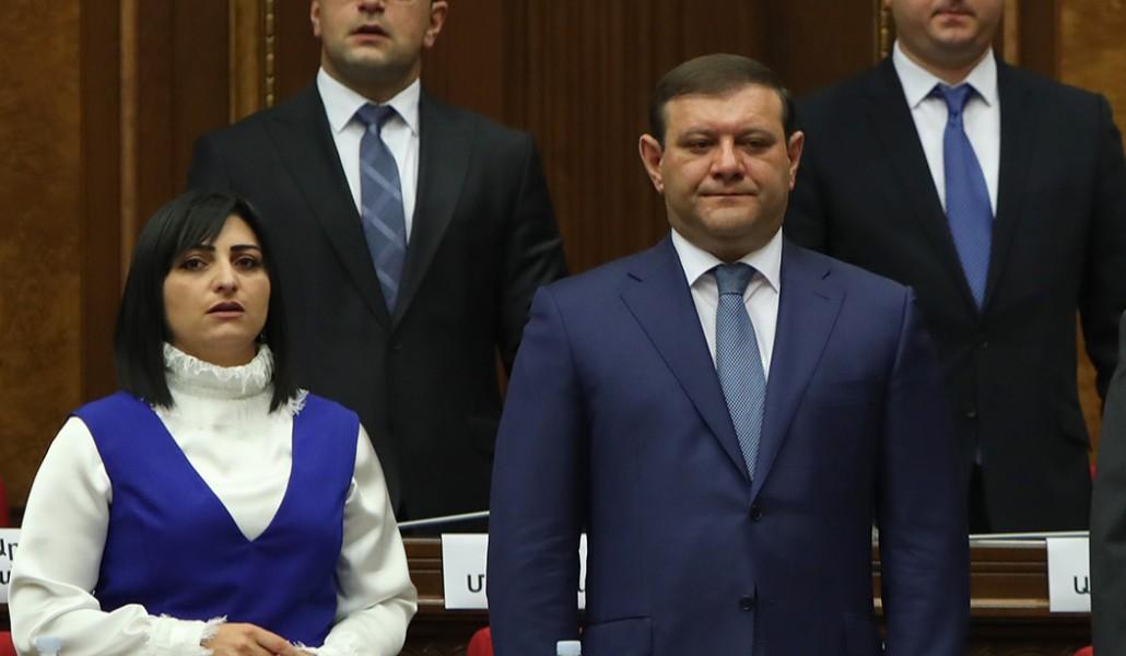 Պատիվ ունեմ խմբակցություն