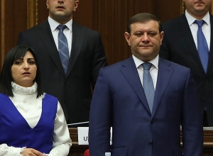 Թագուհի Թովմասյանն ու Տարոն Մարգարյանն այցելել են Սյունիքի նախկին՝ կալանավորված համայնքապետերին