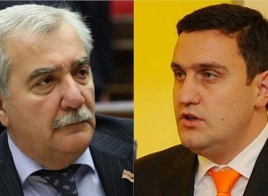 Исходя из каких психологических комплексов Роберт Кочарян пошёл к могиле Спарапета? Кочарян