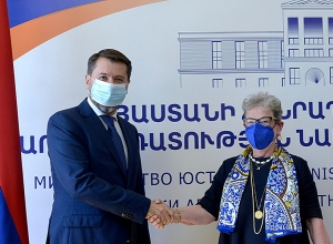 Եվրամիությունը կշարունակի տրամադրել աջակցութուն՝ դատաիրավական ոլորտի բարեփոխումներին․ Անդրեասյանը ԵՄ դեսպանի հետ է հանդիպել