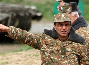 Президент Арцаха не подписывал решения об отставке командующего АО