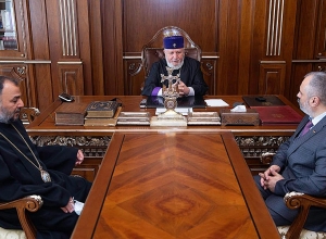 Католикос принял министра ИД Арцаха