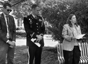 Հարգանքի տուրք ՀՀ-ում ԱՄՆ դեսպանատանը