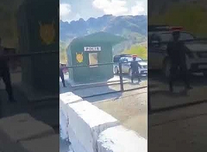 КПП азербайджанской полиции на дороге Горис-Капан