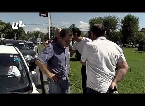 Քեզ ո՞վա թողել ճամփա փակել․ քաղաքացին՝ ակցիայի մասնակցին