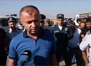 Սոթք-Վարդենիս ճանապարհը փակ է. քաղաքացիները բողոքում են համայնքների խոշորացման դեմ․ News.am