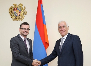 Վահագն Խաչատուրյանը և Ջոն Գալլագերը քննարկել են ոլորտային համագործակցության ընդլայնման հեռանկարները