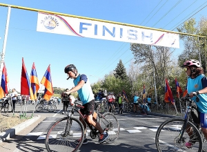 Սևանում տեղի է ունենում «Վարչապետի գավաթ» հեծանվավազքը